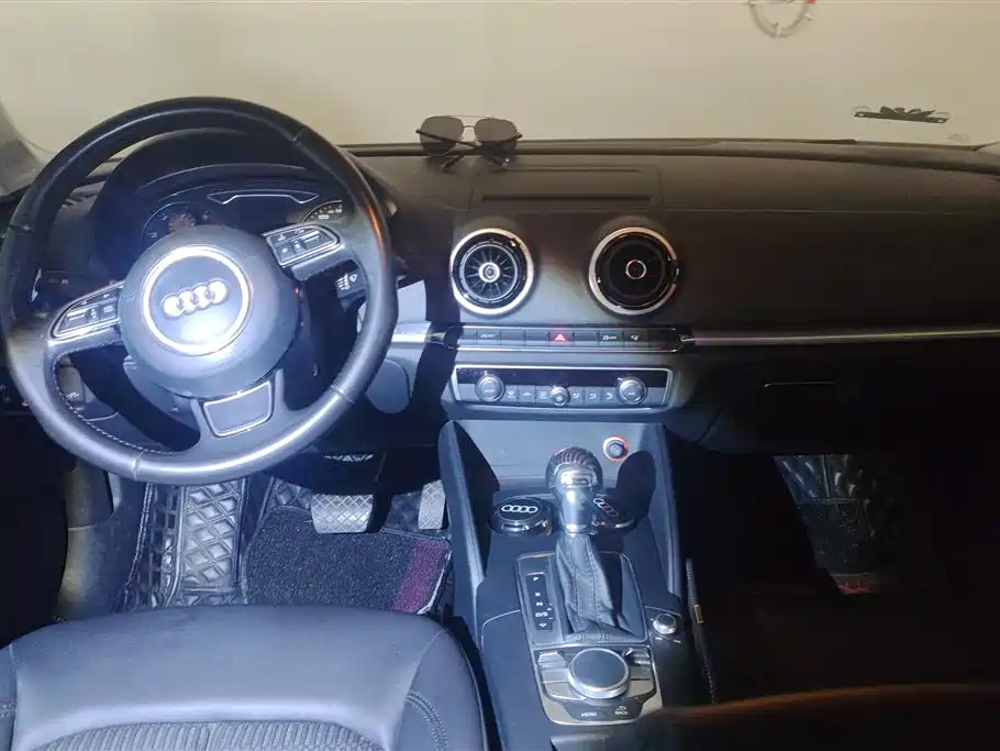 Audi A3 (Import) 2014 Limousine 40 TFSI S line Comfort фото 12