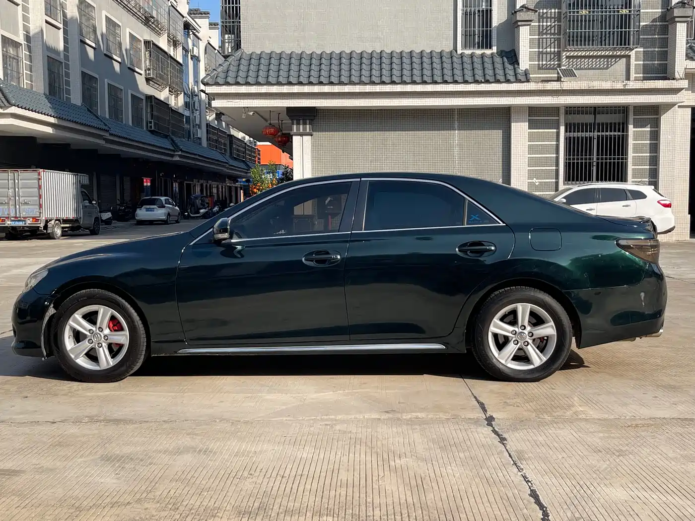 Toyota Reiz 2010 2.5V Elegance Elite Edition фото 4