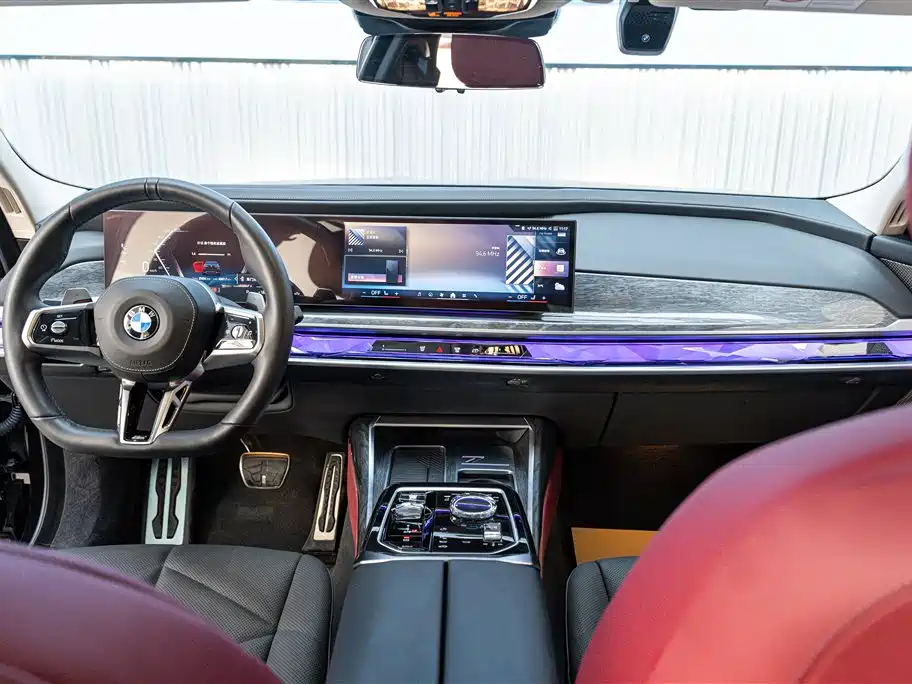 BMW 7 Series 2023 Model 735Li M Sport Package фото 11