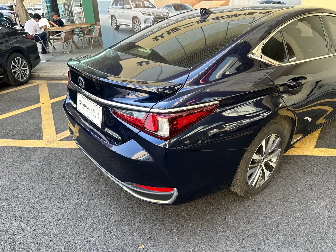 Lexus ES 2020 Model 300h Excellence Edition China V фото 23