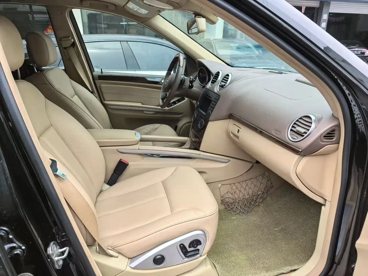 Mercedes-Benz GL-Class фото 9