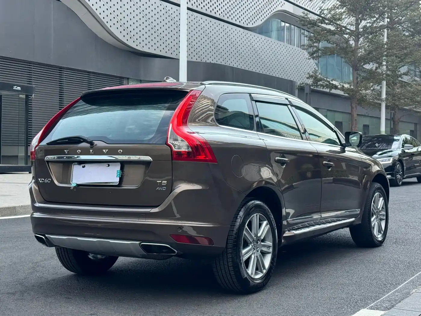 Фото 32 - Volvo XC60