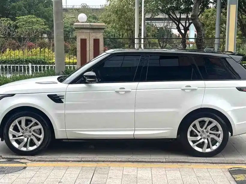 Land Rover Range Rover Sport 2020 3.0 L6 HSE DYNAMIC фото 7