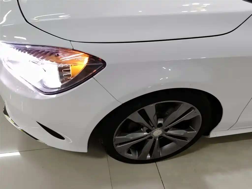 Mercedes-Benz CLA (Import) 2017 CLA 200 Dynamic фото 23