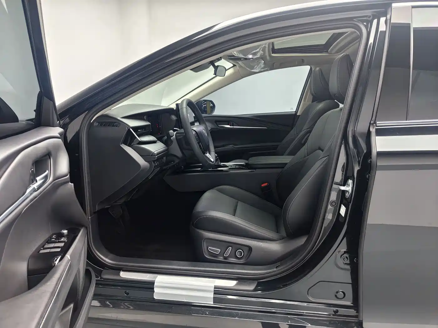 Toyota Camry 2024 2024 2.0GVP Luxury Edition