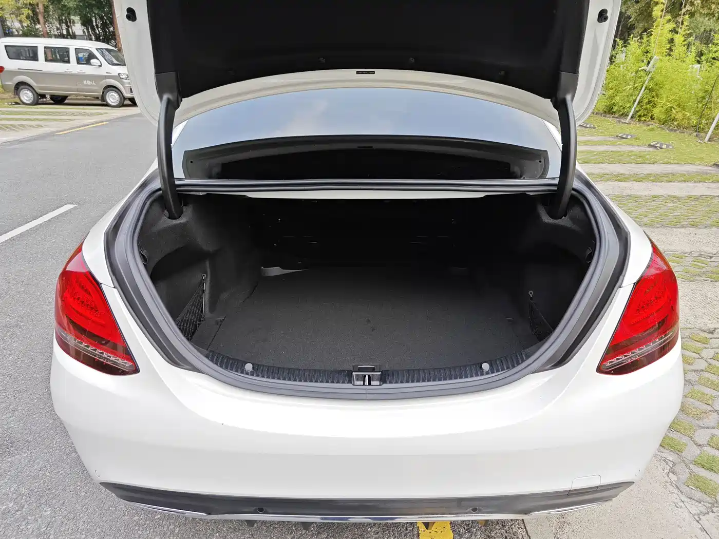 Mercedes-Benz C-Class 2020 Facelift C 260 L Sport фото 9