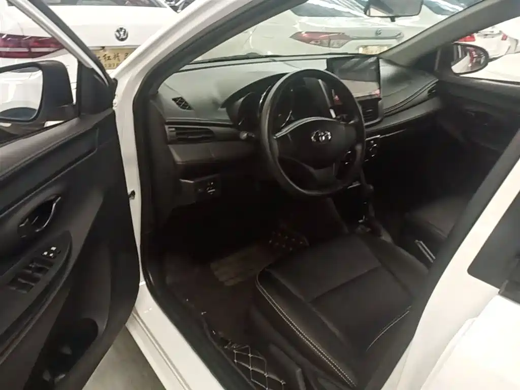 Toyota Vios FS 2017 1.5L CVT Fengchi Edition фото 16