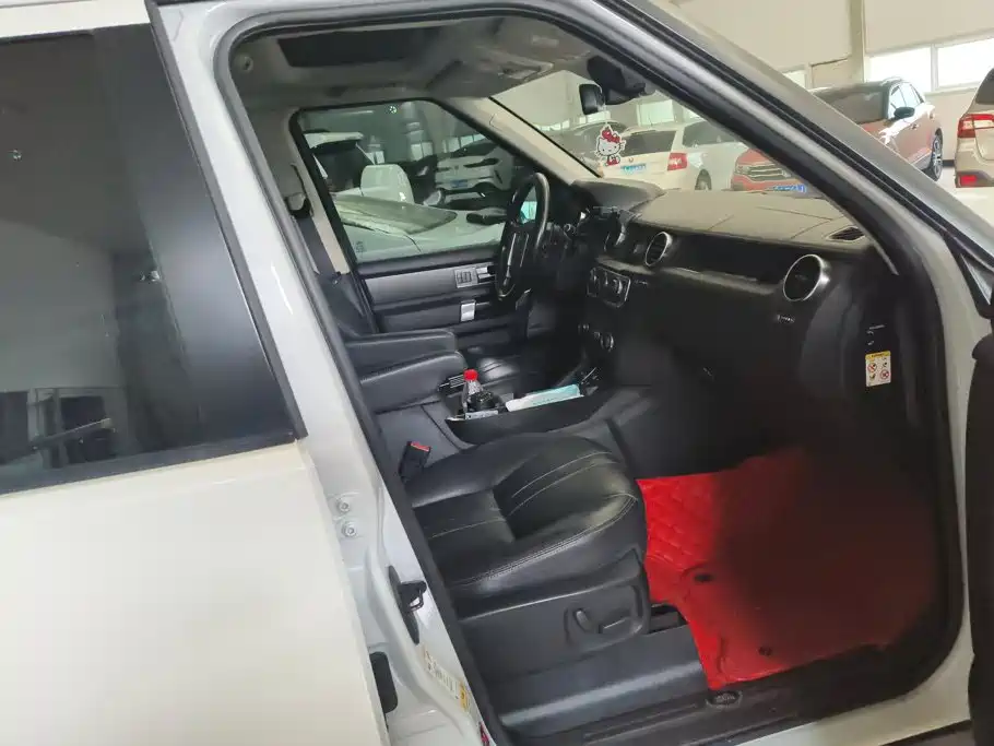 Photo 8 - Land Rover Discovery