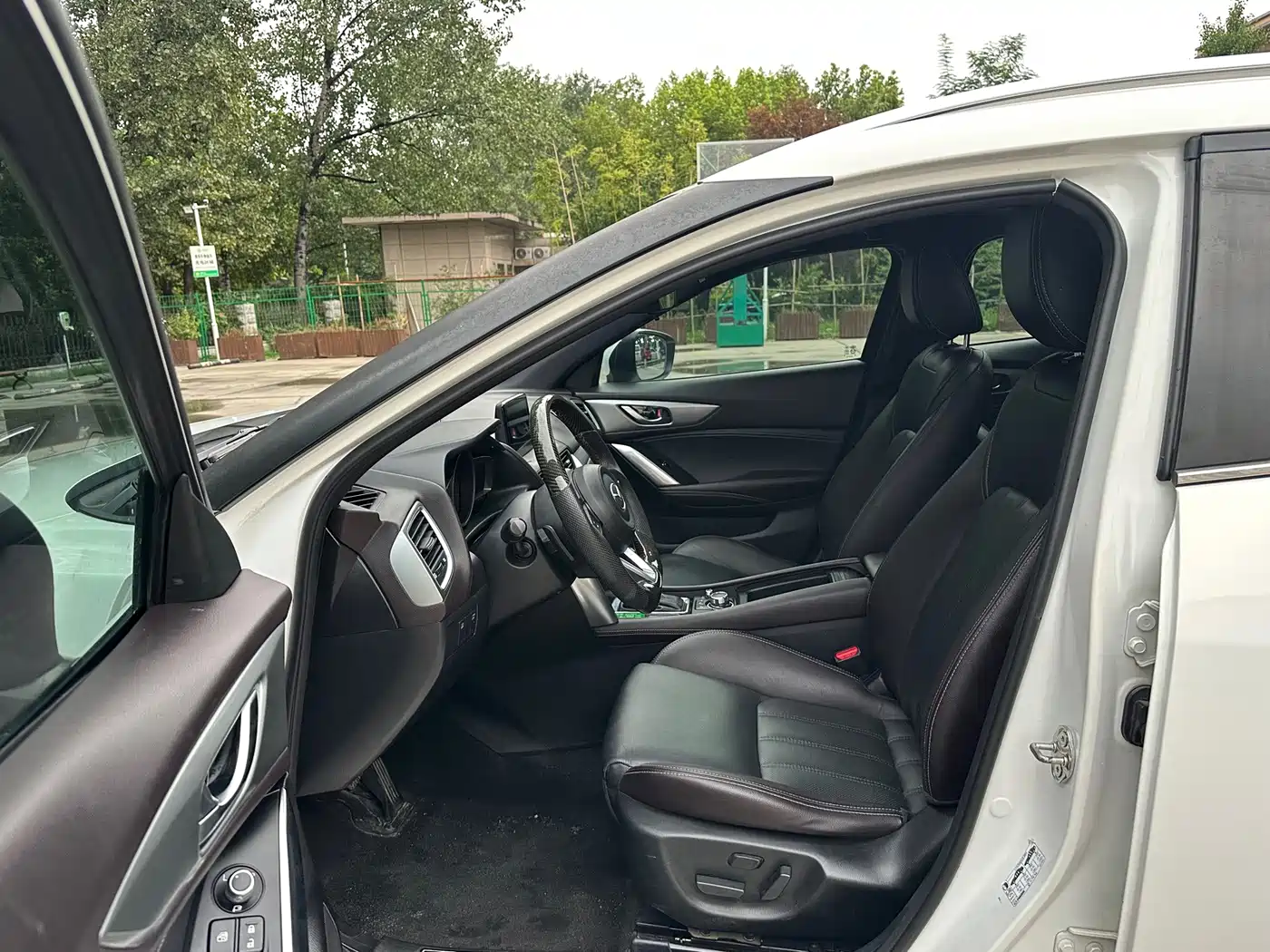 Photo 19 - Mazda CX-4