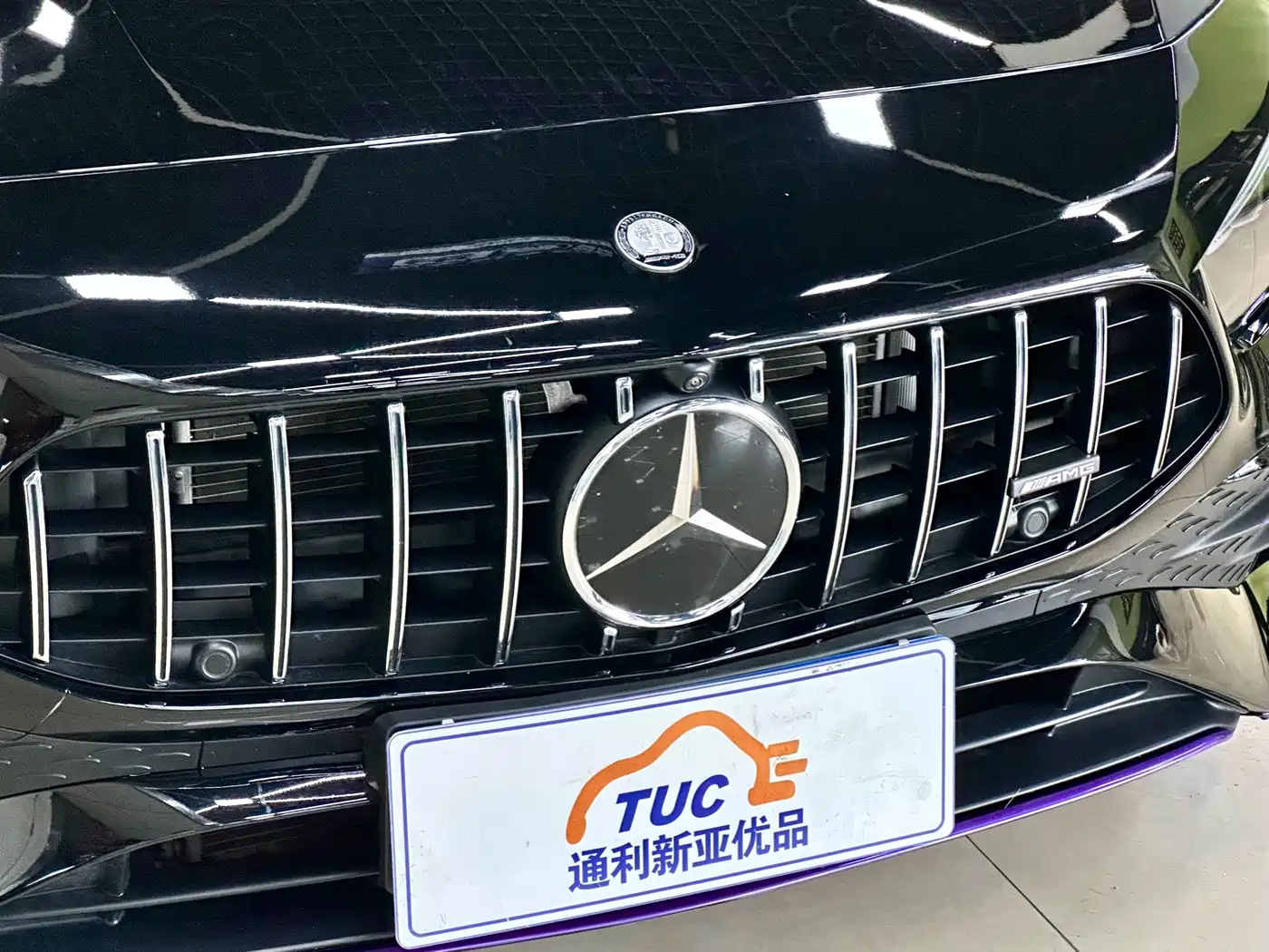 Mercedes-Benz A-Class AMG (Import) 2024 AMG A 35 4MATIC фото 3