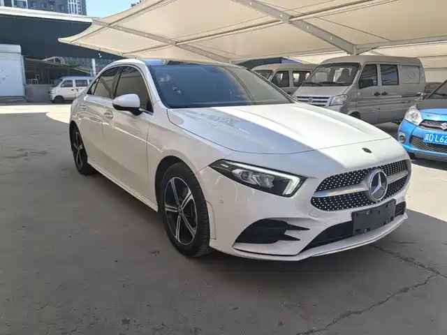MERCEDES-BENZ A CLASS