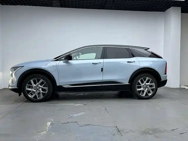 Cadillac IQ Ao Ge 2024 AWD Long Range Edition фото 4