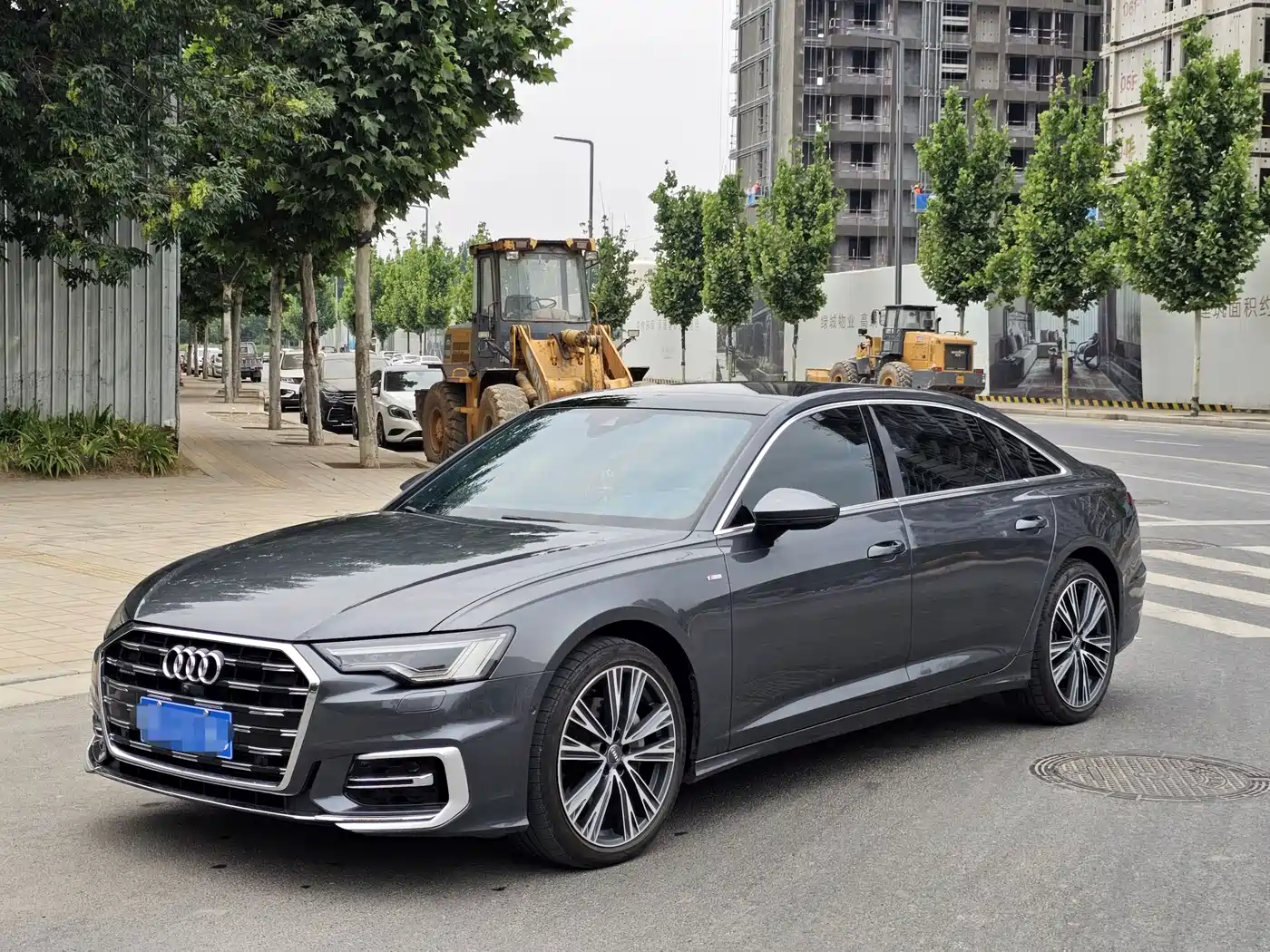 Фото 2 - Audi A6L