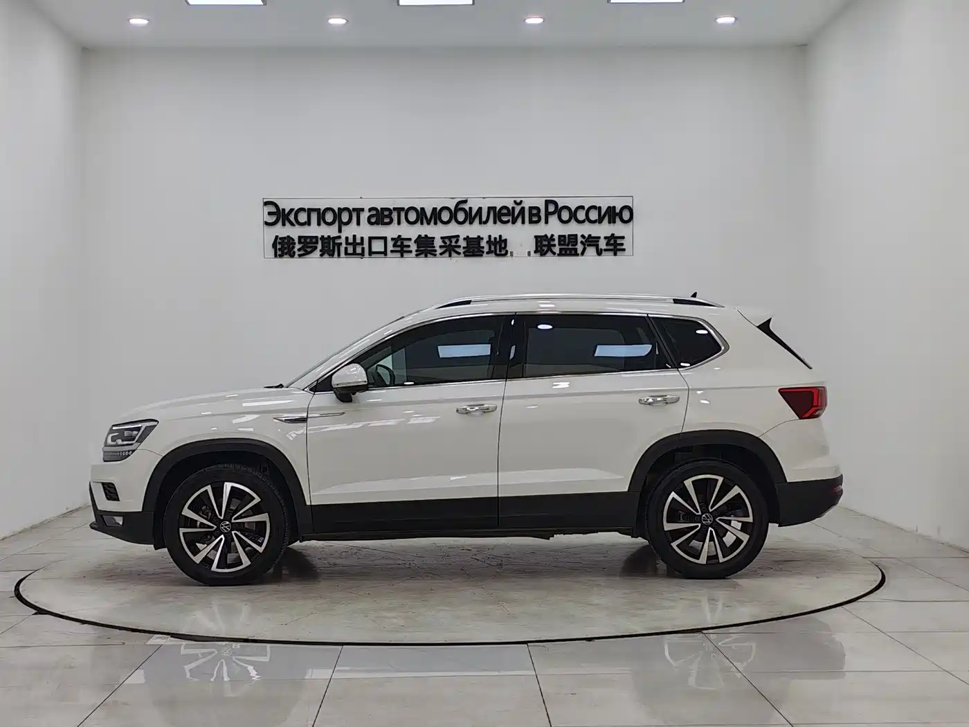 Volkswagen Tharu 2021 280TSI 2WD Luxury Plus фото 5