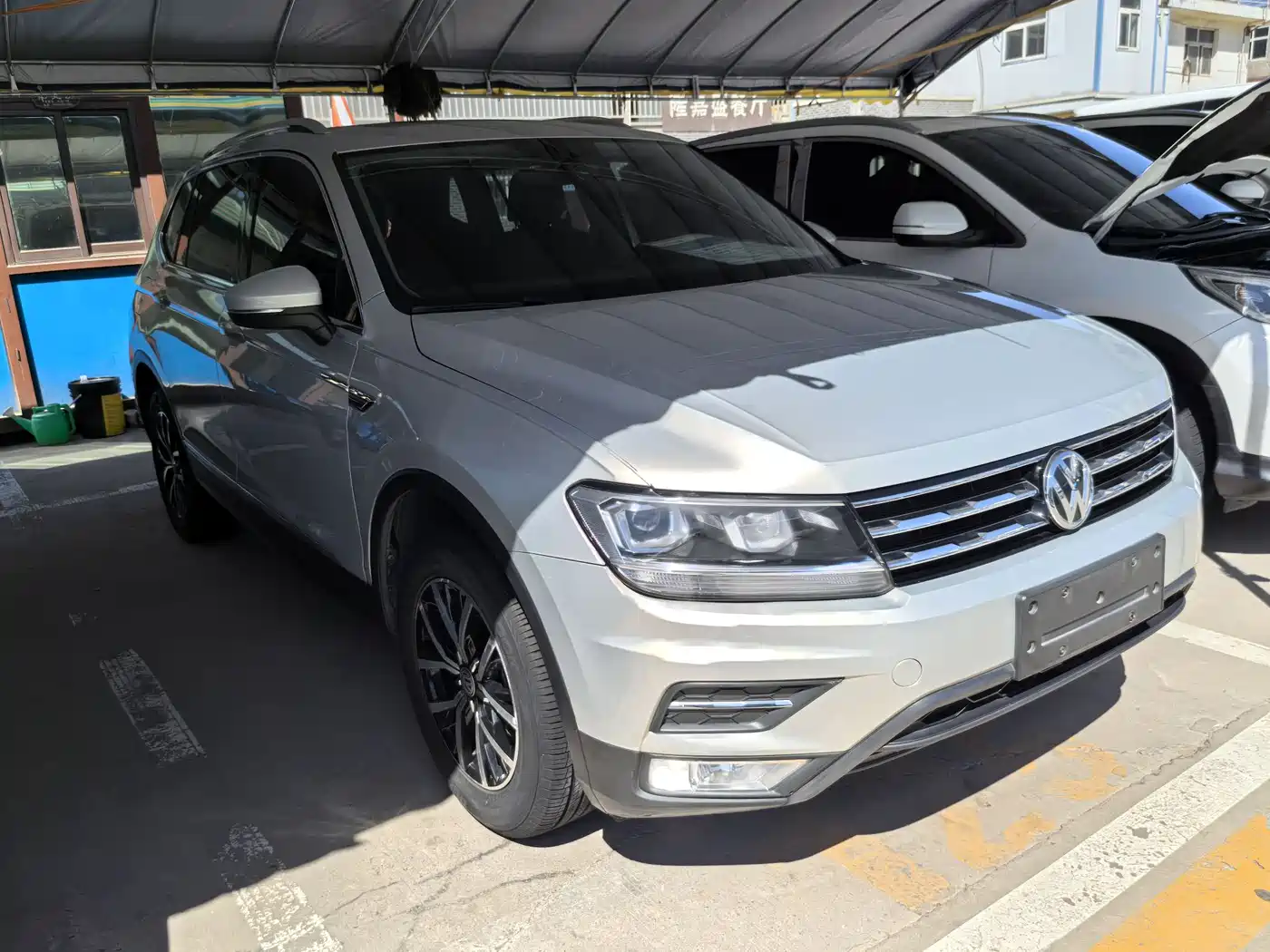 Volkswagen Tiguan L 2017 330TSI Automatic 2WD Luxury Edition фото 3