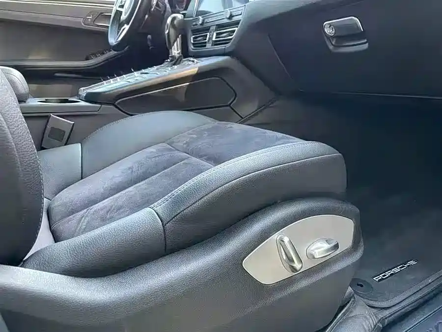Porsche Macan 2018 Macan 2.0T фото 22
