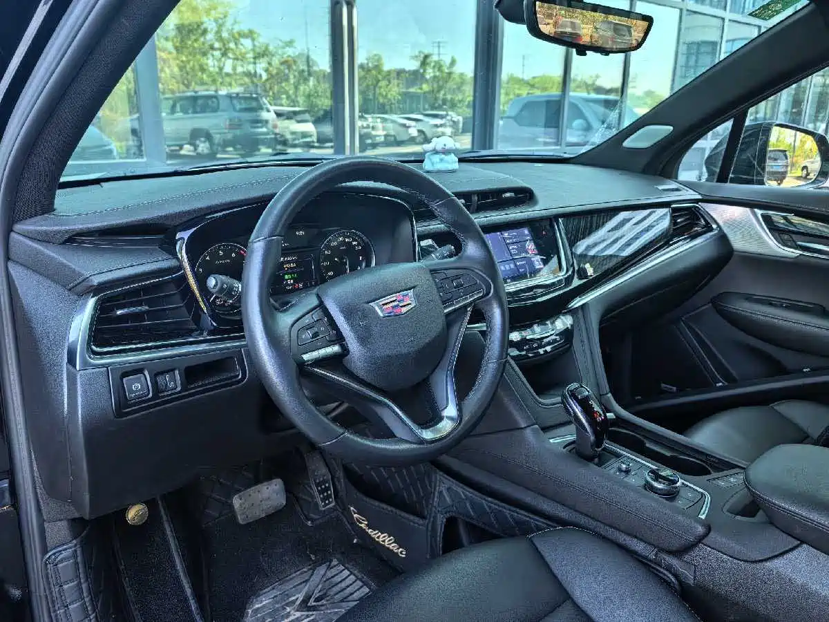 Cadillac XT6 2022 2.0T 6-Seater 4WD Luxury Edition фото 7