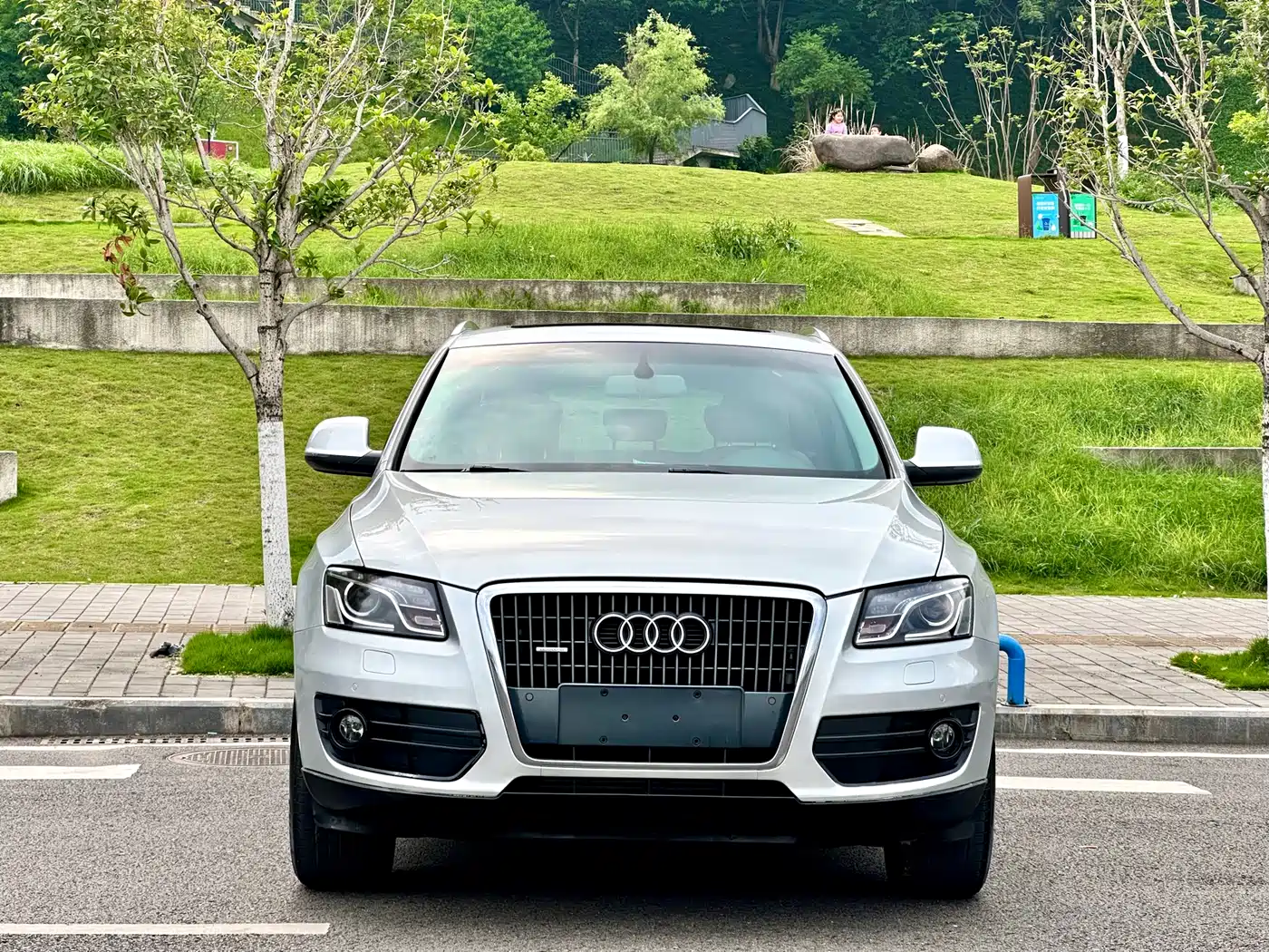 Audi Q5 2012 2.0TFSI Comfort фото 2