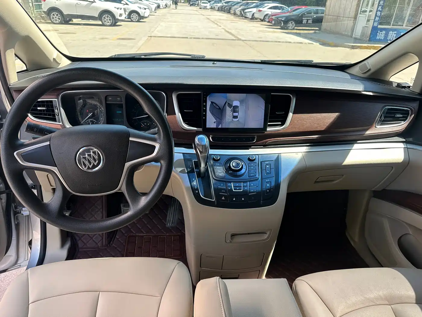 Buick GL8 2014 2.4L CT Luxury Business Comfort фото 8
