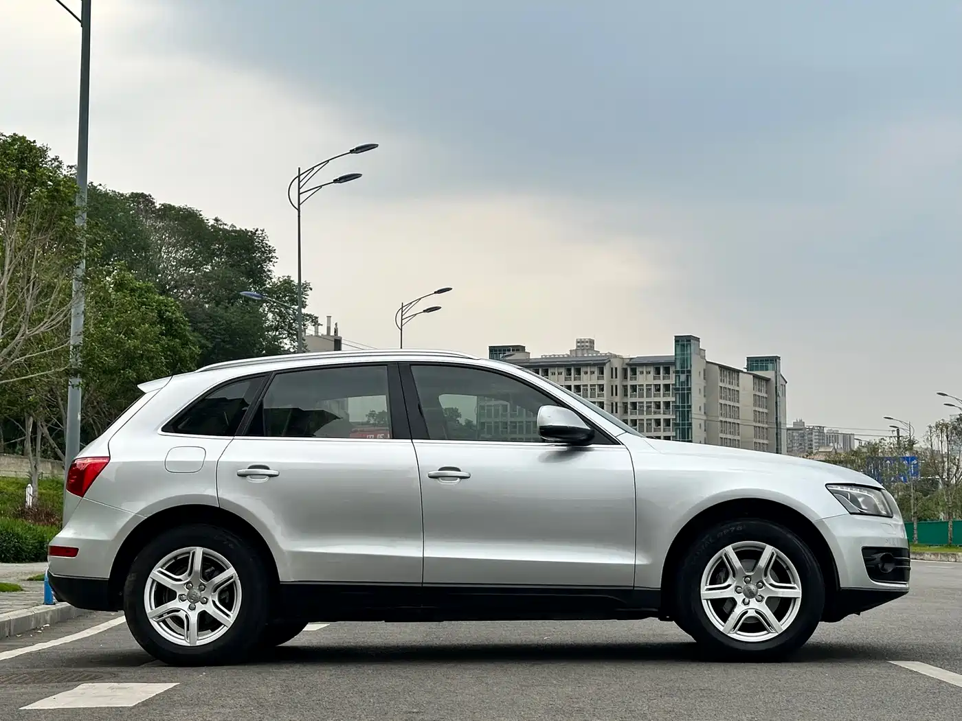 Audi Q5 2012 2.0TFSI Comfort фото 4