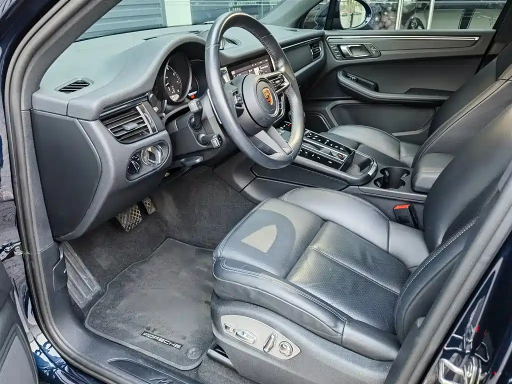 Porsche Macan 2023 Macan 2.0T фото 7