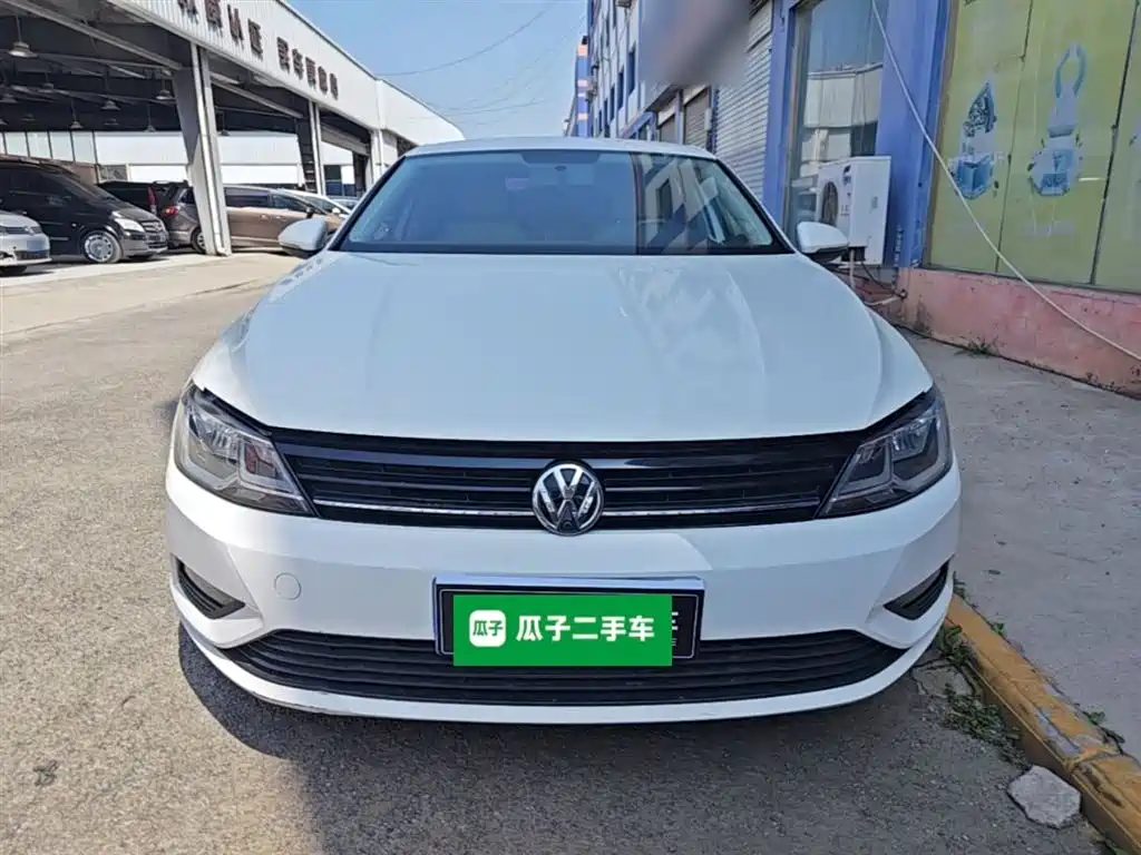 Volkswagen Lamando 2017 230TSI DSG Trend Edition фото 3