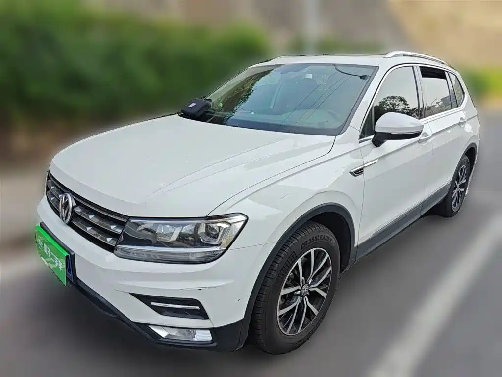 Volkswagen Tiguan L 2017 330TSI Automatic 2WD Luxury Edition фото 2