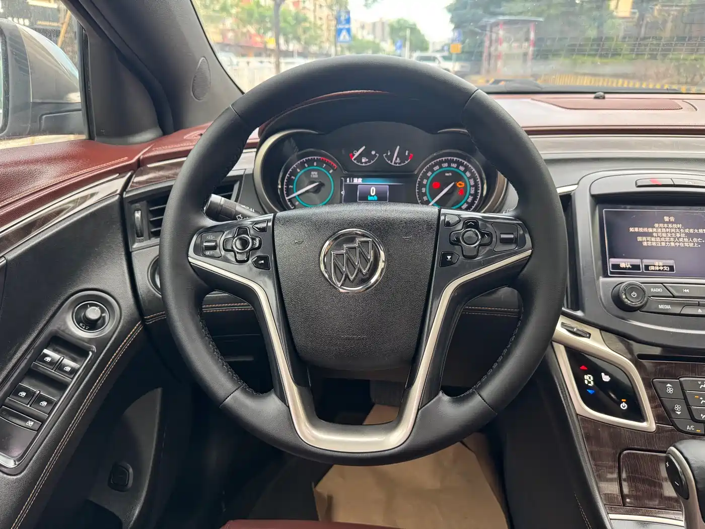 Buick LaCrosse 2013 2.4L SIDI Luxury Comfort фото 18