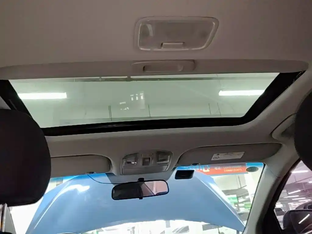 Hyundai Elantra 2016 Model 1.6L Automatic Smart Elite фото 18