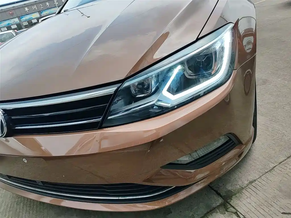 Volkswagen Lamando 2017 280TSI DSG Comfort Edition фото 24