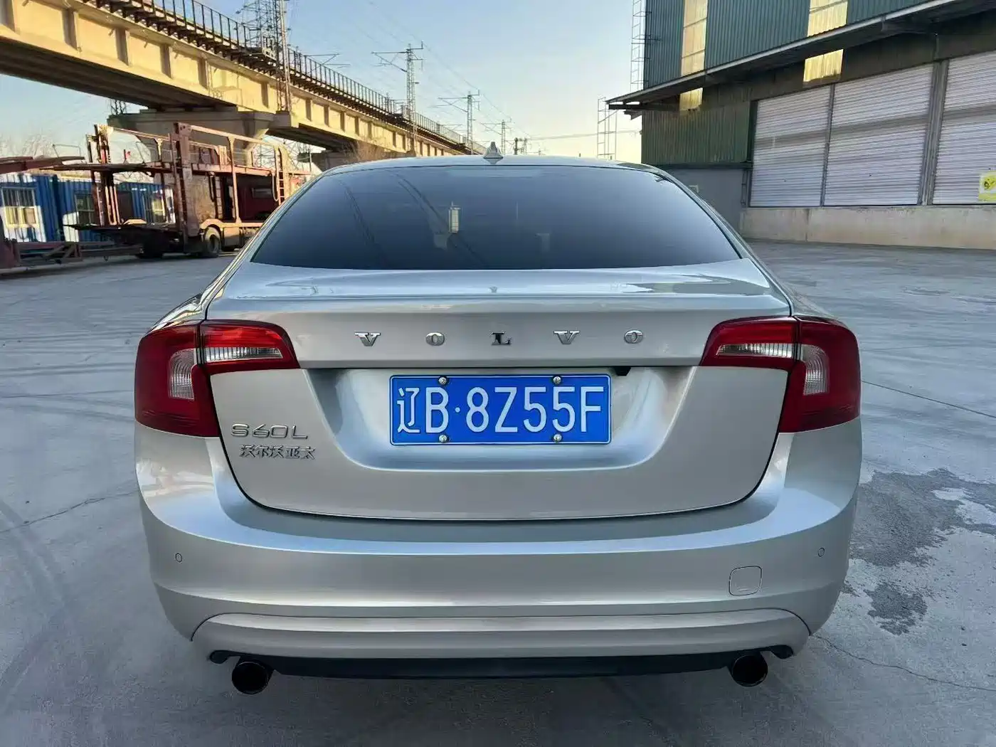 VOLVO S60