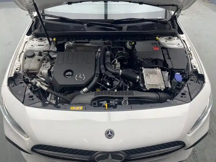 Mercedes-Benz A-Class 2023 A 200 L Dynamic фото 12