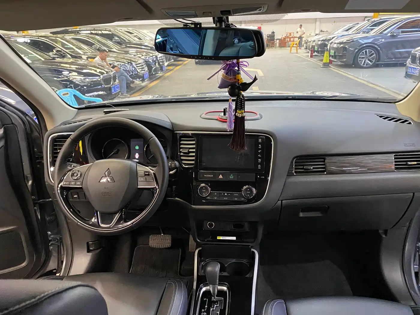 Mitsubishi Outlander 2019 2.0L 2WD Enjoy 7-Seater China VI фото 7