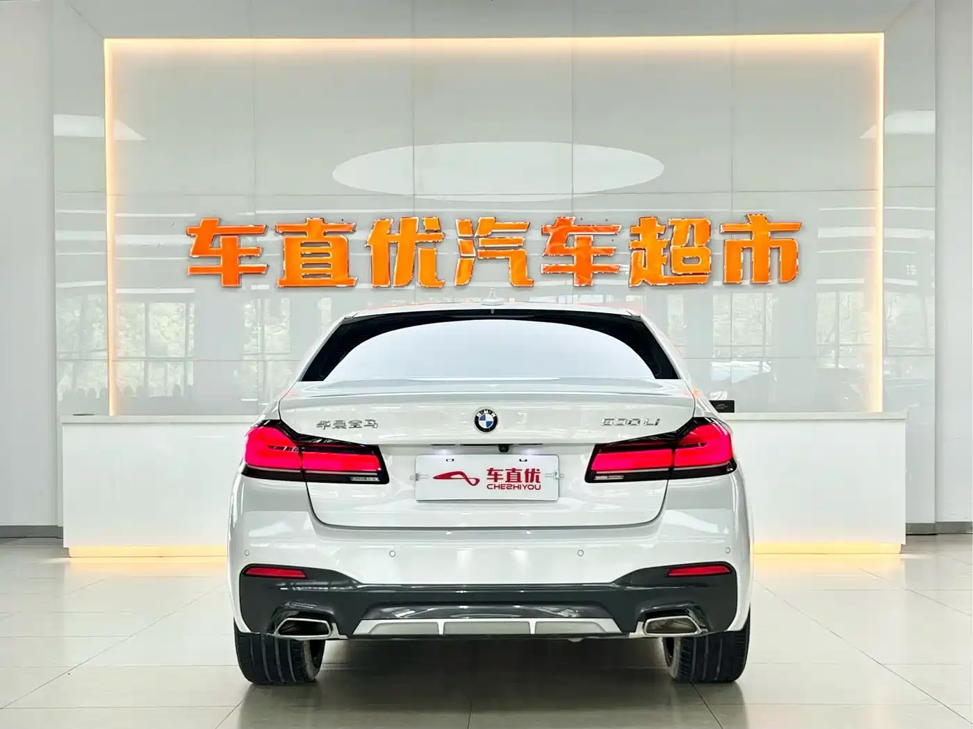 BMW 5 Series 2021 530Li Leading M Sport Package фото 6