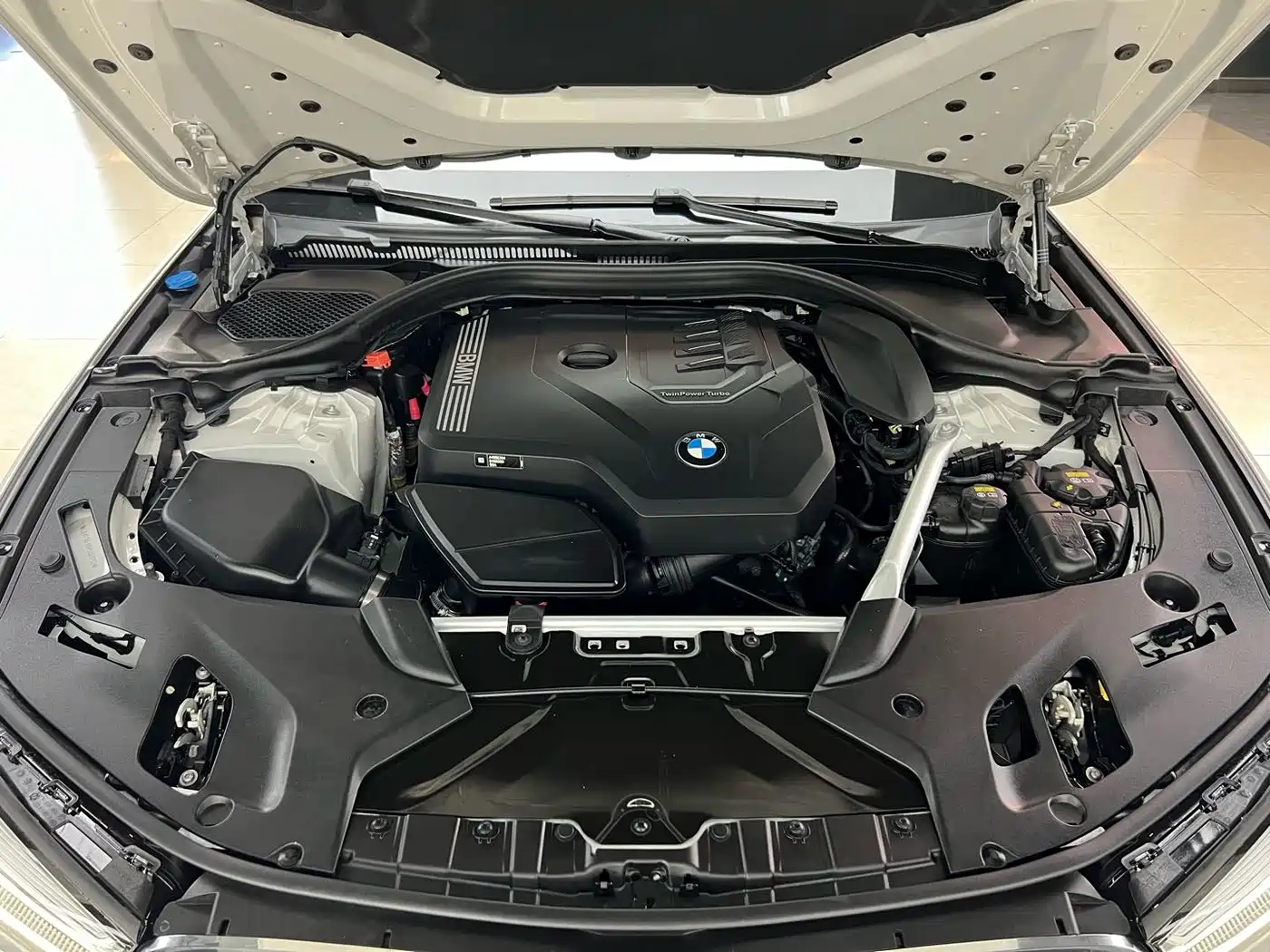 BMW 5 Series 2021 530Li Leading M Sport Package фото 25