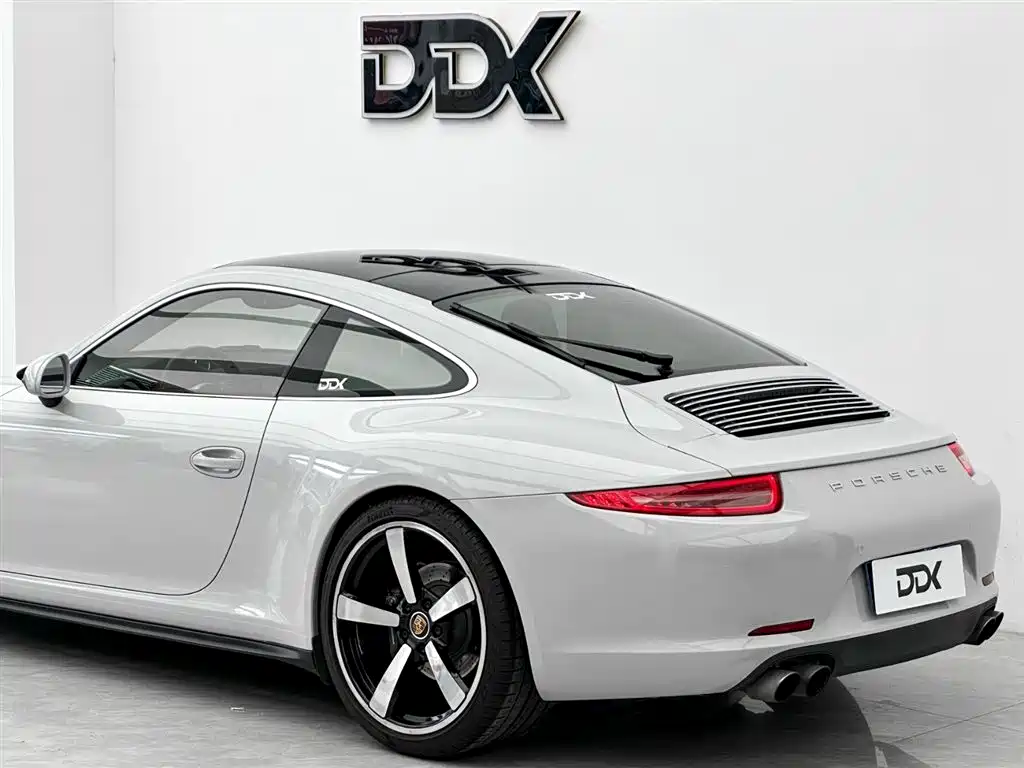 Porsche 911 2015 Carrera 3.4L Style Edition фото 7
