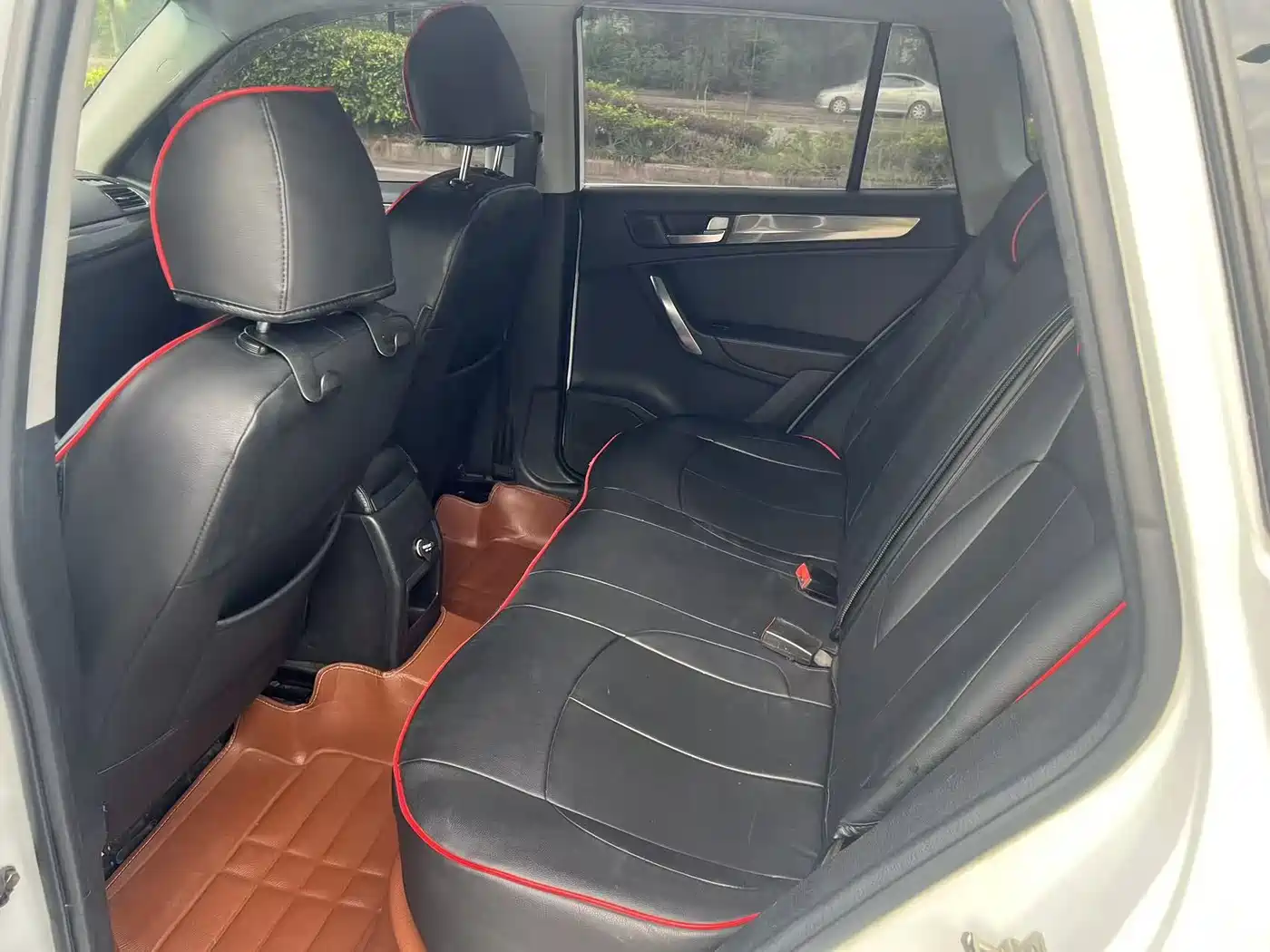Zhonghua V5 2015 2014 1.5T Automatic 2WD Sport