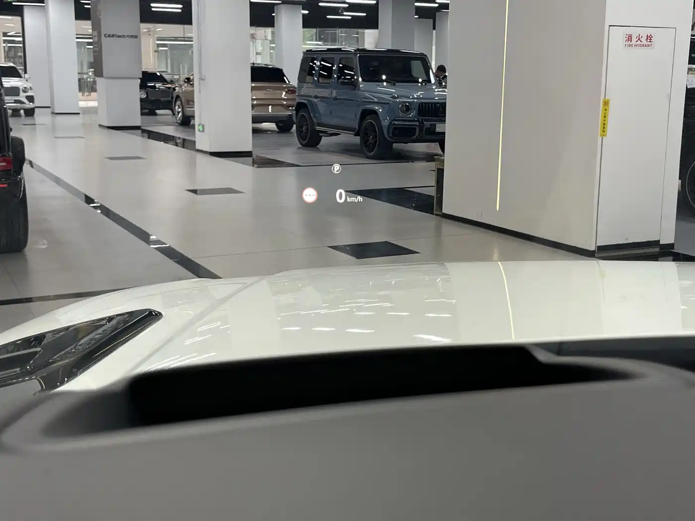 Land Rover Range Rover Sport 2022 3.0 L6 Gloss Black Edition фото 18