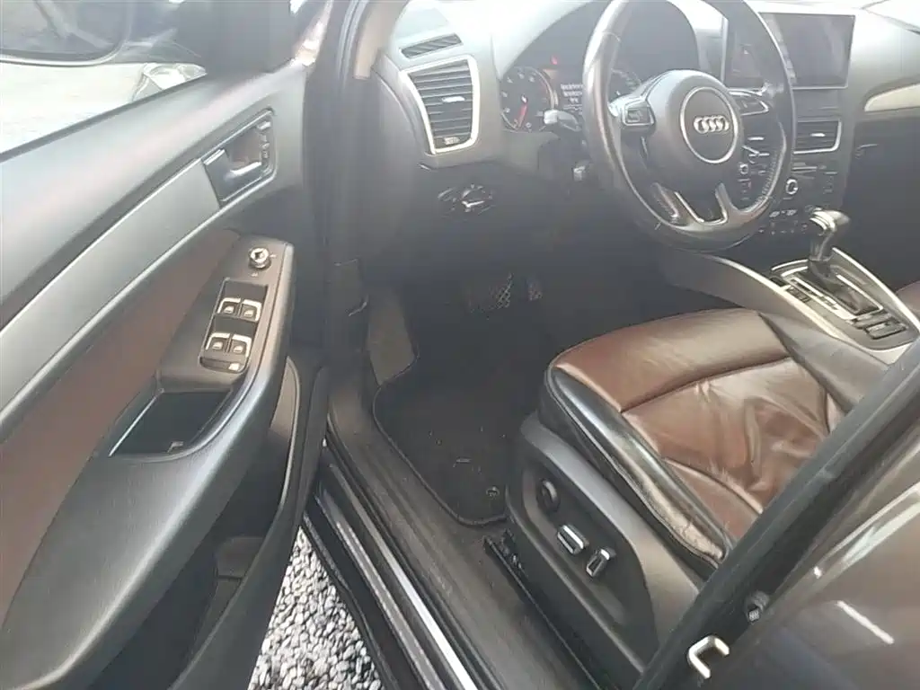 Audi Q5 2016 40 TFSI Technology Model фото 16