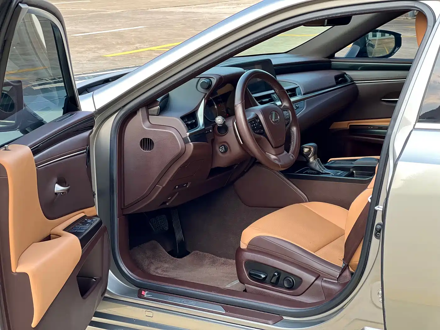 Lexus ES 2018 260 Excellence Edition China V фото 12