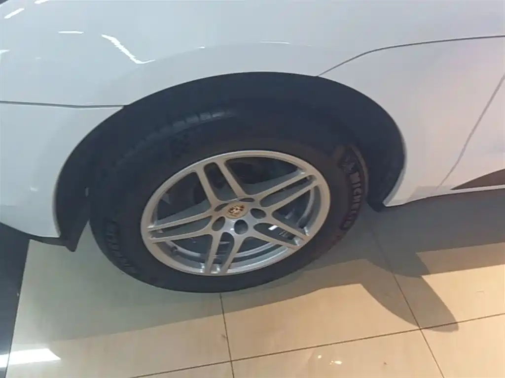 Porsche Macan 2021 Macan 2.0T фото 23