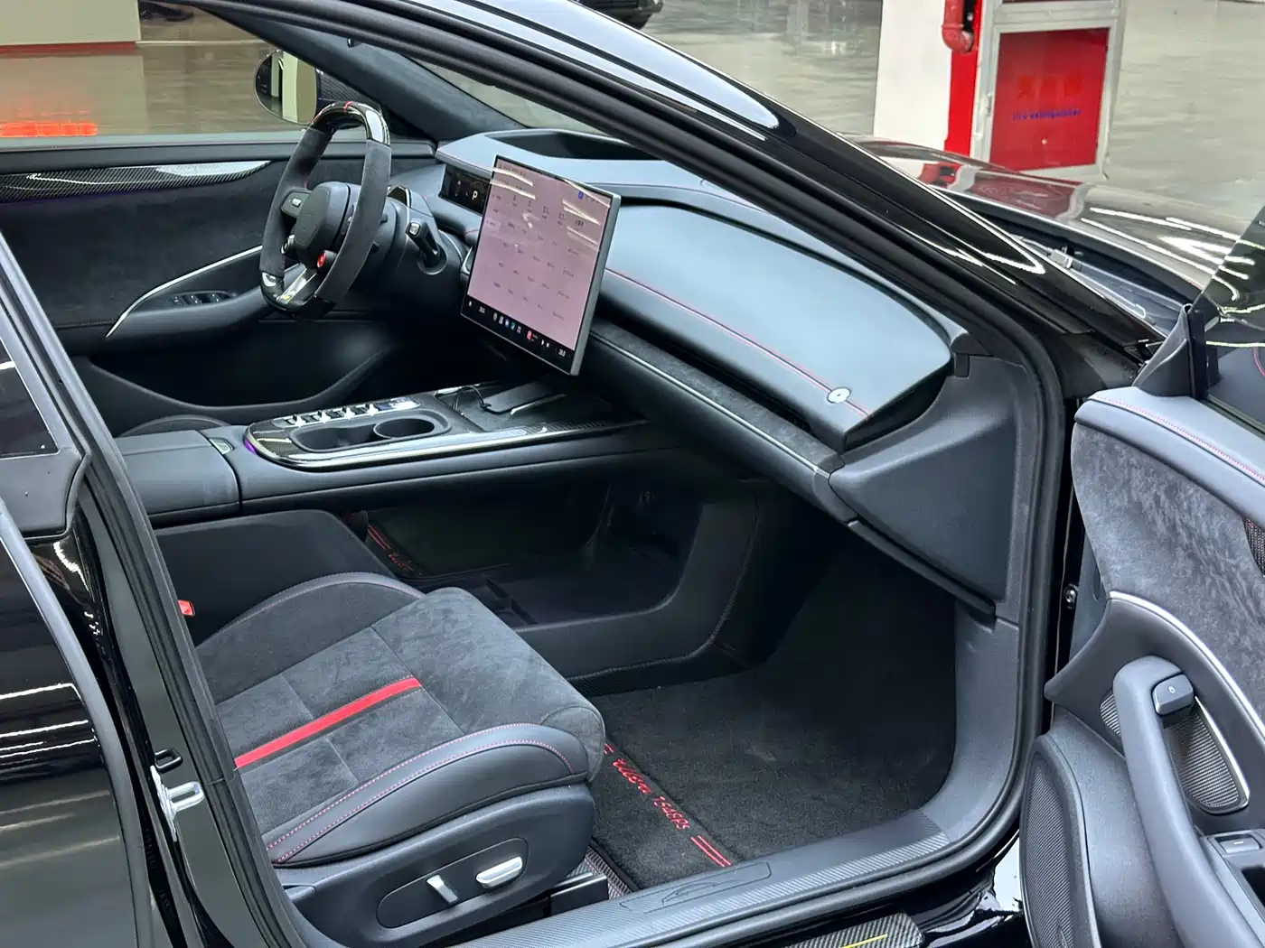 XIAOMI CAR XIAOMI SU7 ULTRA