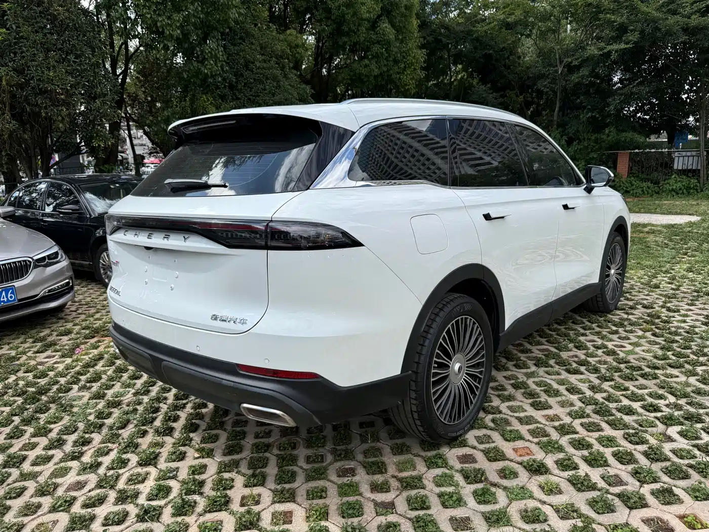 Chery Tiggo 8L 2025 2024 2.0T 2WD Premium 5-seater