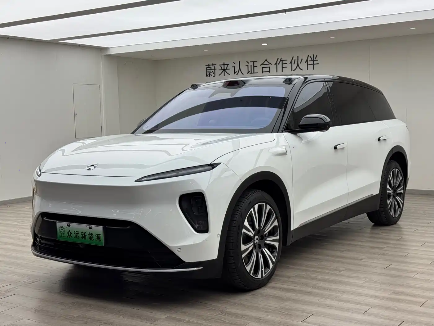 NIO ES8 2024 75kWh