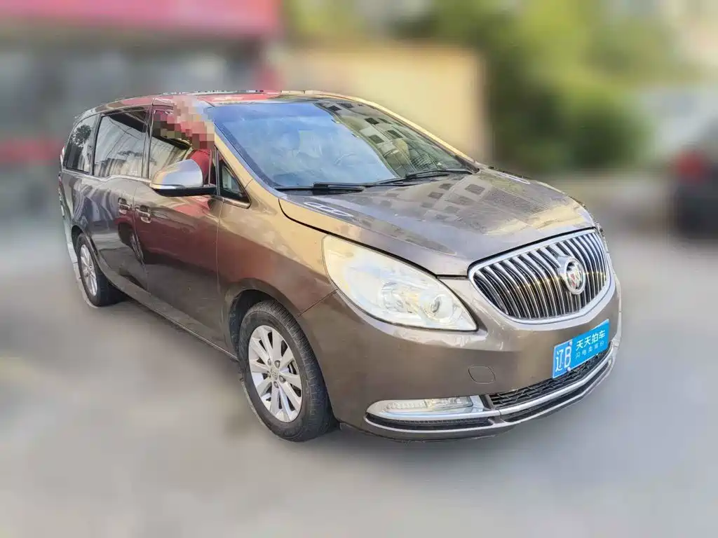 Photo 3 - Buick GL8