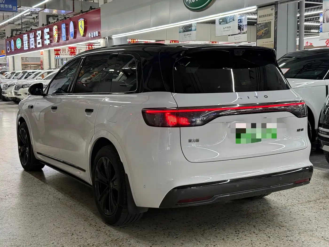 AITO Wenjie AITO M8 2026 2025 Model Extended Range Max+ Edition 53.4kWh 6-Seater