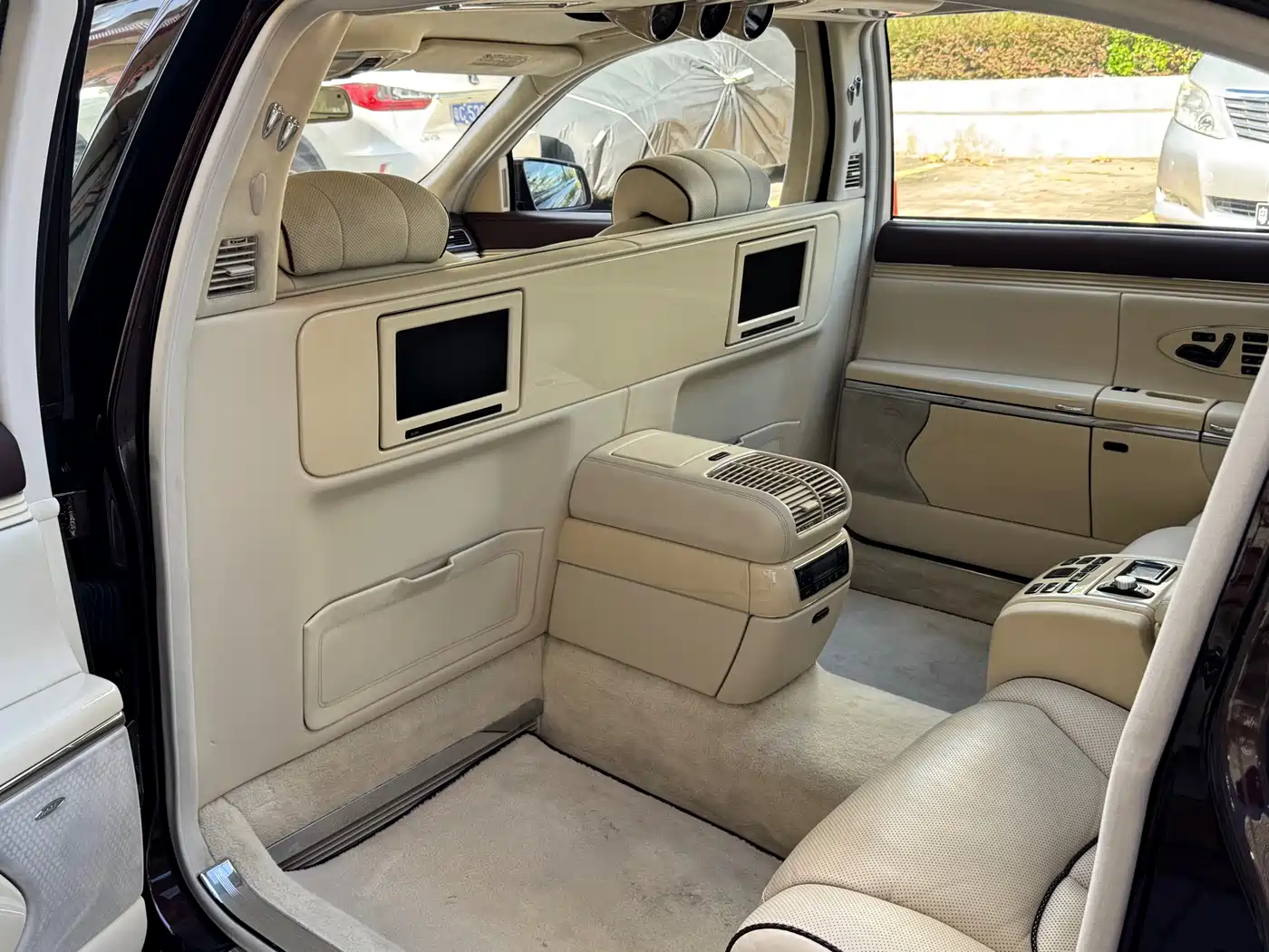 Maybach Maybach 2012 2007 Model 6.0T 62 S