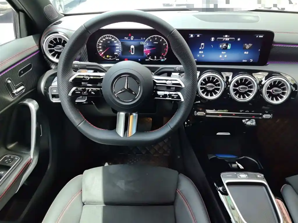 Mercedes-Benz A-Class 2025 A 200 L Fashion Edition фото 7