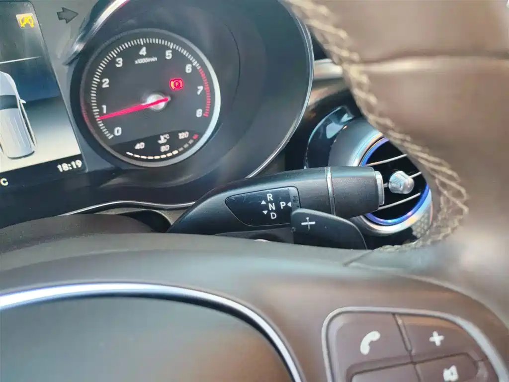 Mercedes-Benz GLC 2019 Model GLC 200 L 4MATIC фото 14
