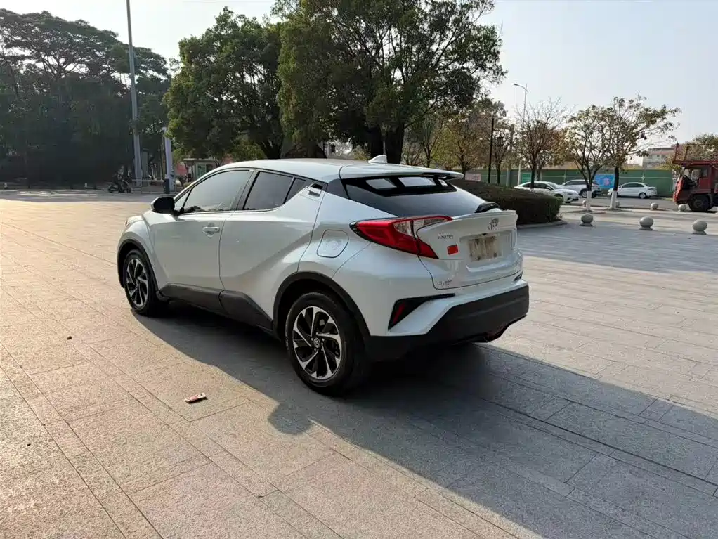 Toyota IZOA 2018 2.0L Yichi Edition China V фото 5